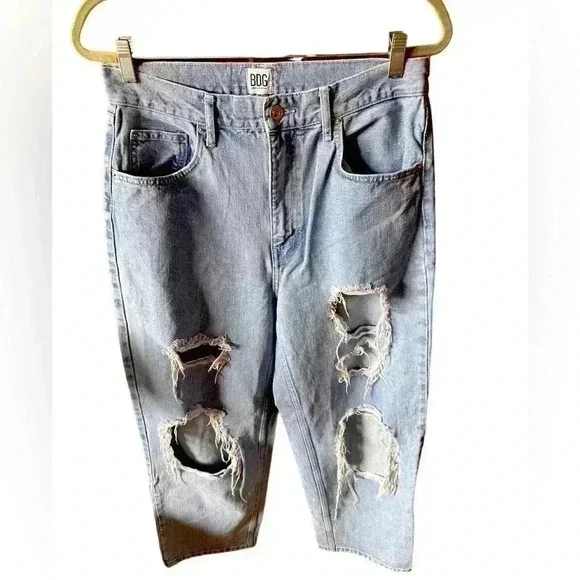 Urban Outfitters BDG size 31 high rise baggy petite distressed denim jeans. - Picture 1 of 10